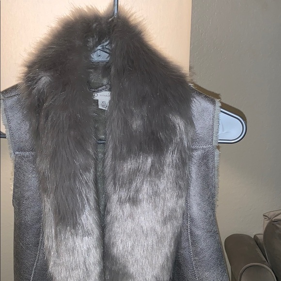 Grey Faux Fur Vest - Picture 2 of 4